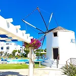 Windmill Rooftop Panoramic Oceanview By Becherish Lägenhet